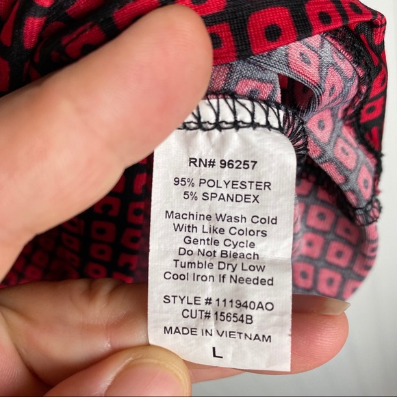 PERSEPTION CONCEPT Career Red & Black Print Top - Picture 4 of 7